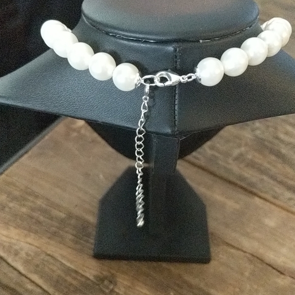 Vintage Costume Jewelry Necklace and Bracelet - Picture 4 of 4